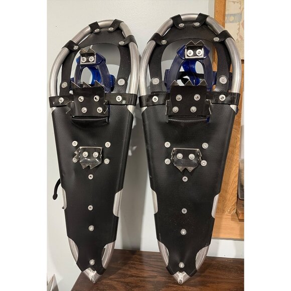 Crescent Moon Silver Series Hiking/Recreational Snowshoes With Teardrop Shape - Picture 3 of 5